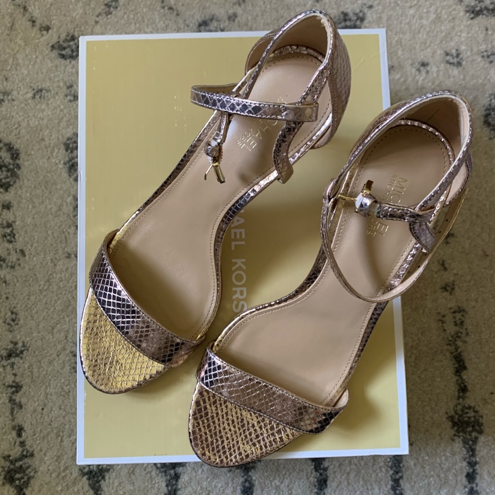 *sold* Michael Kors Simone Mid Sandal metallic